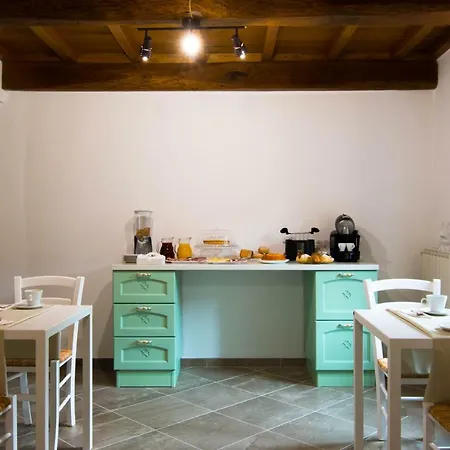 Le Casine Del Borgo Bed & Breakfast